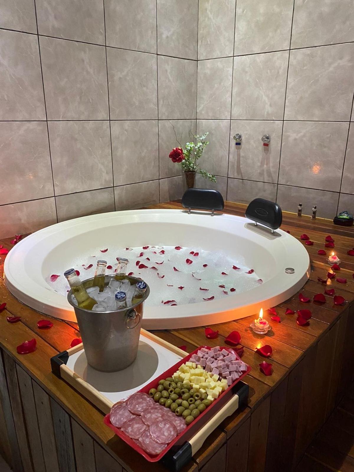 Fetiche Motel Presidente Medici  Экстерьер фото